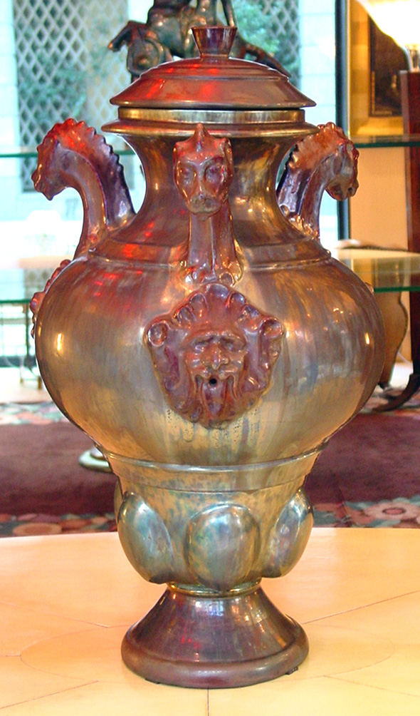 Vaso in ceramica Art Decò Mazzotti draghi del XX Secolo Opera d'arte esemplare - Robertaebasta® Art Gallery opere d’arte esclusive.
